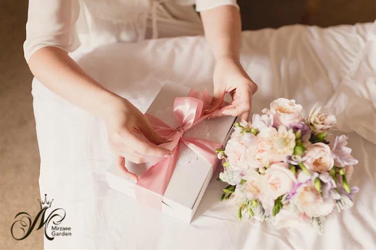  انواع هدایای مناسب برای عیدی دادن به عروس
