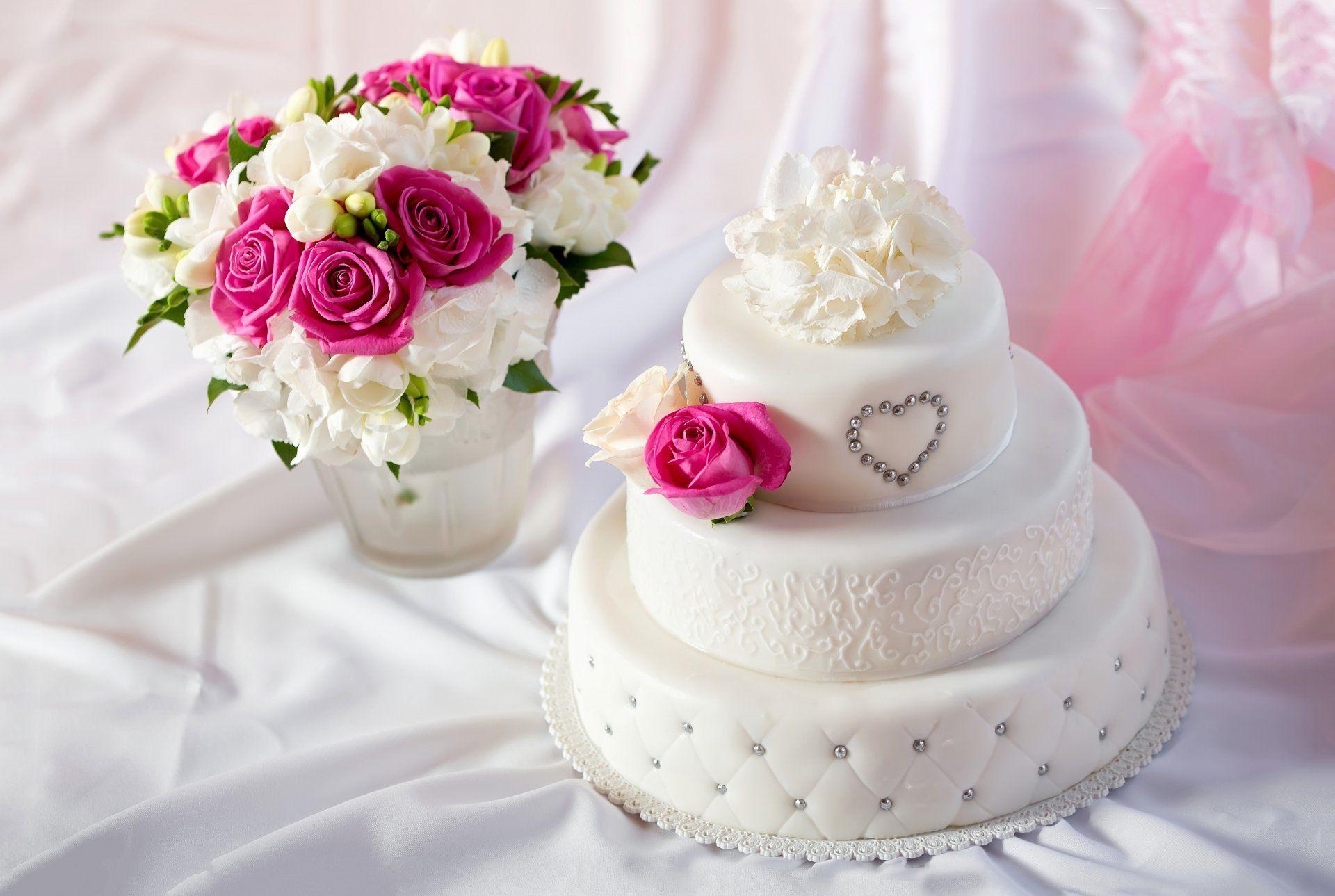 آداب و رسوم مرتبط با کیک عروسی